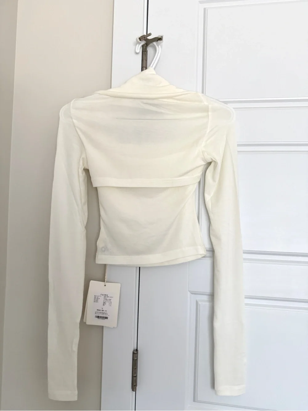 brand new Square-Neck Long Sleeve Top in 2 colours - Picture 12 of 13